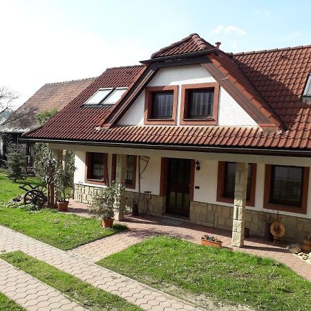 Apartman Kristina Ivachnova 49 Bešeňová Dış mekan fotoğraf